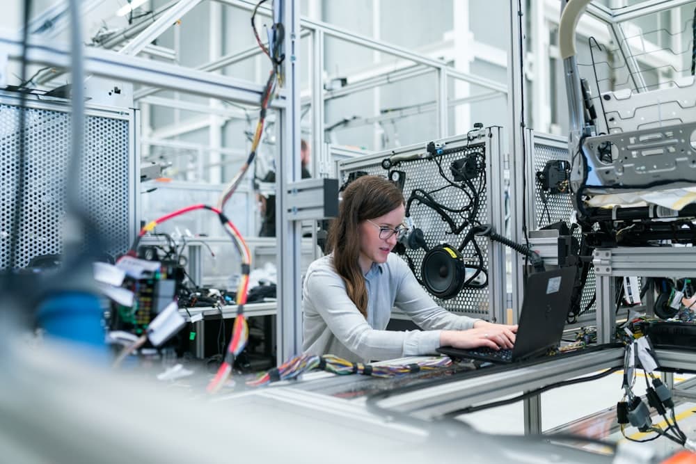 Engineer connecting systems and APIs