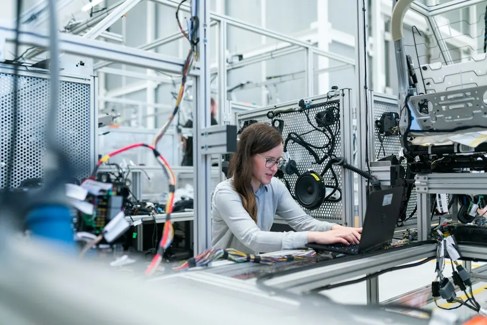 Engineer connecting systems and APIs